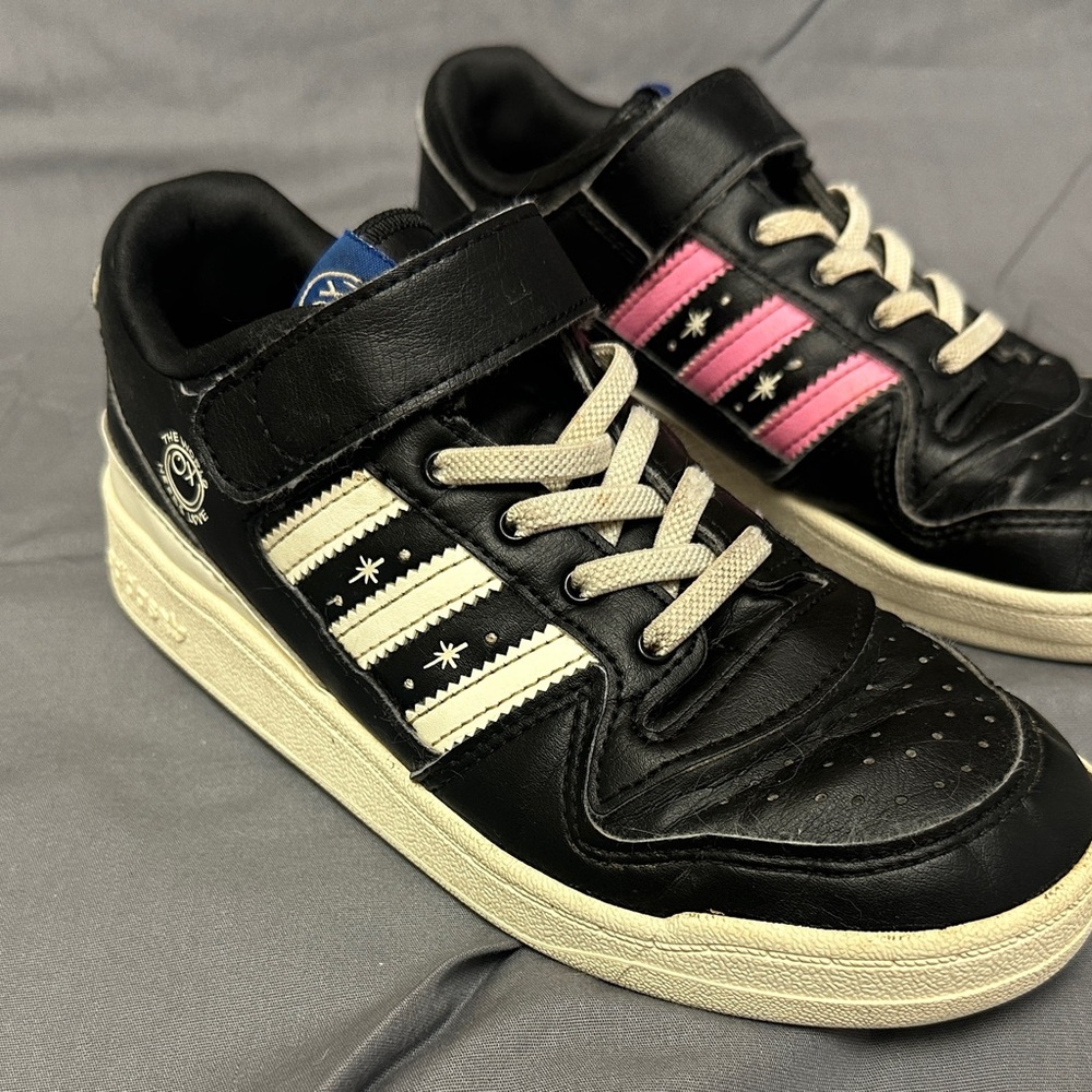 Adidas Black and Pink Sneaker